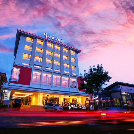 祖瑞玛丽奥勃洛大酒店 日惹 外观 照片