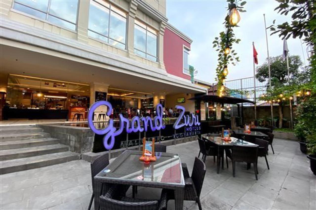 祖瑞玛丽奥勃洛大酒店 日惹 外观 照片